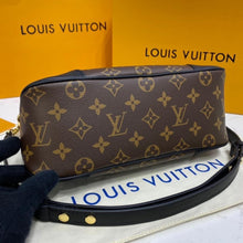 Load image into Gallery viewer, Louis Vuitton Boulogne Bag