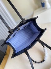 Load image into Gallery viewer, Louis Vuitton OnTheGo MM Bag