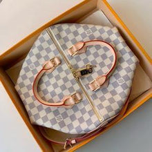 Load image into Gallery viewer, Louis Vuitton Bandoulière Speedy Bag 25 - LUXURY KLOZETT