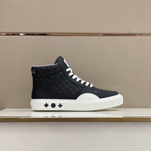 Load image into Gallery viewer, Louis Vuitton Ollie  Sneakers