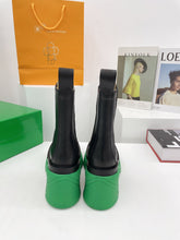 Load image into Gallery viewer, Bottega Veneta Flash Boots