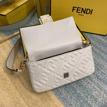 Load image into Gallery viewer, Fendi Baguette Bag - LUXURY KLOZETT