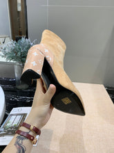 Load image into Gallery viewer, Louis Vuitton Boots