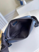 Load image into Gallery viewer, Louis Vuitton Duo Messenger Bag
