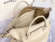 Load image into Gallery viewer, Givenchy Medium Antigona Soft Bag In Smooth Leather