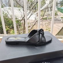 Load image into Gallery viewer, YSL Bianca Flat Mule