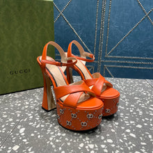 Load image into Gallery viewer, Gucci Interlocking G Studs Sandal