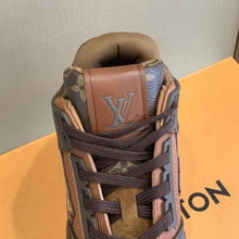 Load image into Gallery viewer, Louis Vuitton Trainer Sneaker - LUXURY KLOZETT