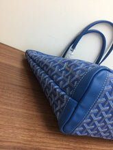 Load image into Gallery viewer, Goyard Artois MM Bag