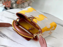 Load image into Gallery viewer, Louis Vuitton Capucines BB Bag