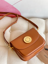 Load image into Gallery viewer, Burberry Elizabeth Medium Bag