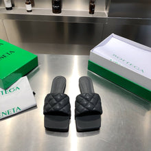 Load image into Gallery viewer, Bottega Veneta Lido Sandals