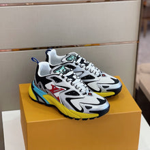 Load image into Gallery viewer, Louis Vuitton Runner Tatic Sneakers