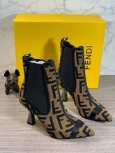 Load image into Gallery viewer, Fendi Colibri Boot