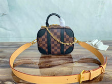 Load image into Gallery viewer, Louis Vuitton Valisette Soupe BB Bag