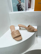 Load image into Gallery viewer, Louis Vuitton Revival Mule
