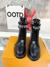 Load image into Gallery viewer, Louis Vuitton Territory Flat Ranger Boots