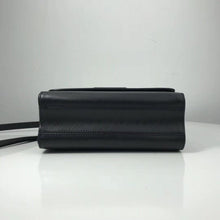 Load image into Gallery viewer, Louis Vuitton Twist MM - LUXURY KLOZETT