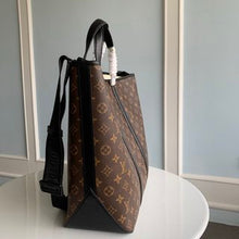 Load image into Gallery viewer, Louis Vuitton Week End Tote GM Bag
