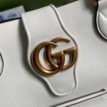 Load image into Gallery viewer, Gucci Medium Tote With Double G Bag
