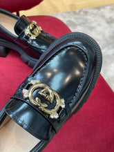 Load image into Gallery viewer, Gucci Women Lug Sole interlocking G Loafer
