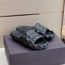 Load image into Gallery viewer, Valentino Roman Stud Turtle Slide