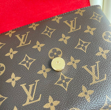 Load image into Gallery viewer, Louis Vuitton Locky BB Bag
