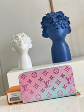 Load image into Gallery viewer, Louis Vuitton Zippy Wallet