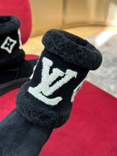 Load image into Gallery viewer, Louis Vuitton Snow DropFlat Ankle Boots
