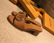 Load image into Gallery viewer, Louis Vuitton Lock It Mule