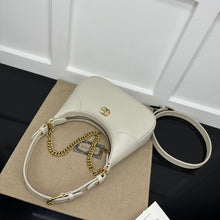Load image into Gallery viewer, Gucci Aphrodite Small shoulder Bag