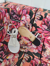 Load image into Gallery viewer, Dolce & Gabbana Patent Leather DG Thong Sandal