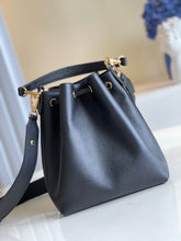 Load image into Gallery viewer, Louis Vuitton Lockme Bucket Bag