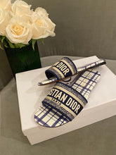 Load image into Gallery viewer, Christian Dior Dway Slide
