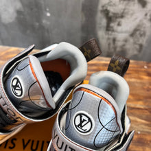 Load image into Gallery viewer, Louis Vuitton Archlight 2.0 Platform Sneakers