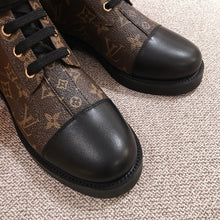 Load image into Gallery viewer, Louis Vuitton Boots