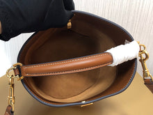 Load image into Gallery viewer, Celine Teen Bucket 16 Bag