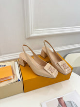 Load image into Gallery viewer, Louis Vuitton Shake Slingback Pump