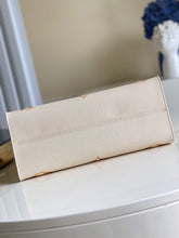 Load image into Gallery viewer, Louis Vuitton OnTheGo MM Bag - LUXURY KLOZET