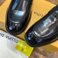 Load image into Gallery viewer, Louis Vuitton Loafer