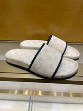 Load image into Gallery viewer, Louis Vuitton Men Slides