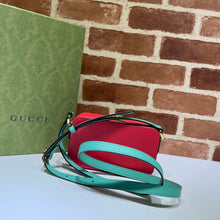 Load image into Gallery viewer, Gucci Interlocking G Mini Bag