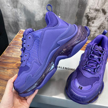 Load image into Gallery viewer, Balenciaga Triple S Sneakers