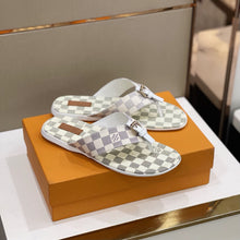 Load image into Gallery viewer, Louis Vuitton Men Slippers