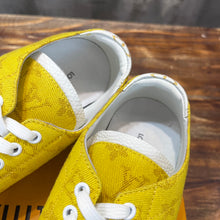 Load image into Gallery viewer, Louis Vuitton Resort Sneakers