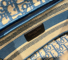 Load image into Gallery viewer, Christian Dior Medium Lady D Lite Bag