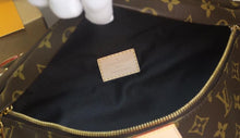 Load image into Gallery viewer, Louis Vuitton Bumbag