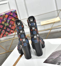 Load image into Gallery viewer, Louis Vuitton Boots