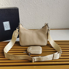 Load image into Gallery viewer, Prada Re- Edition 2005 Re-Nylon Bag
