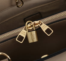 Load image into Gallery viewer, Louis Vuitton Montaigne BB Bag